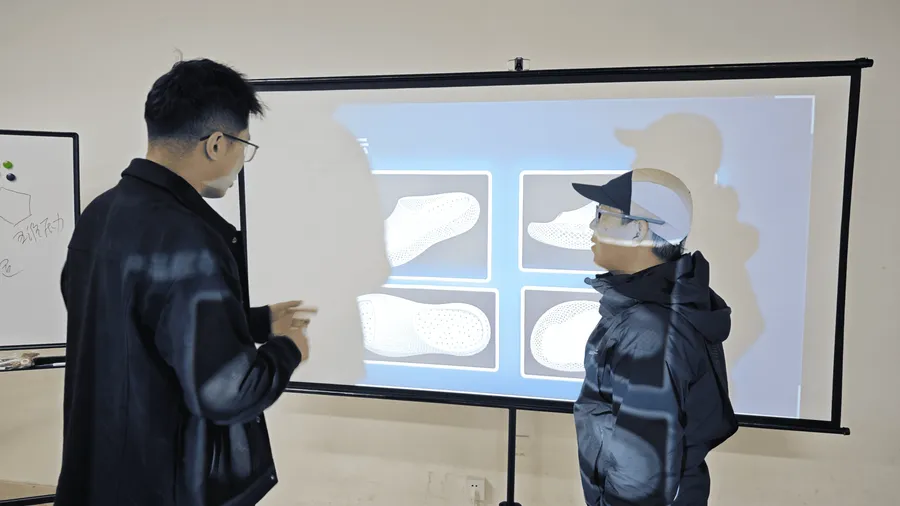 合作交流 | 创恒云步科技有限公司与引擎鸟鸟叔深度研讨3D打印技术